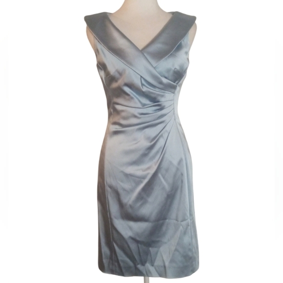 Tahari Powder Blue Collared Neckline Ruched Side Satin Cocktail Dress Size 2 - Picture 2 of 10